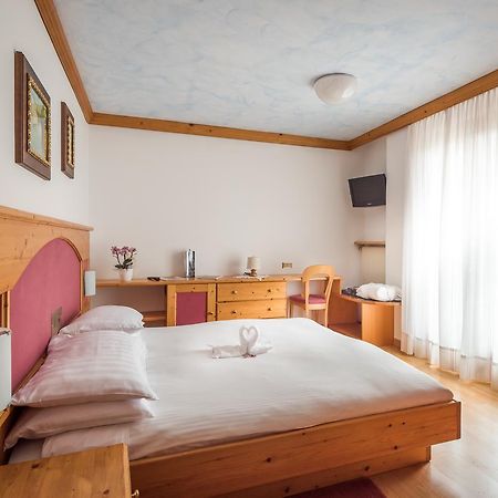 Hotel St. Raphael Madonna di Campiglio Luaran gambar