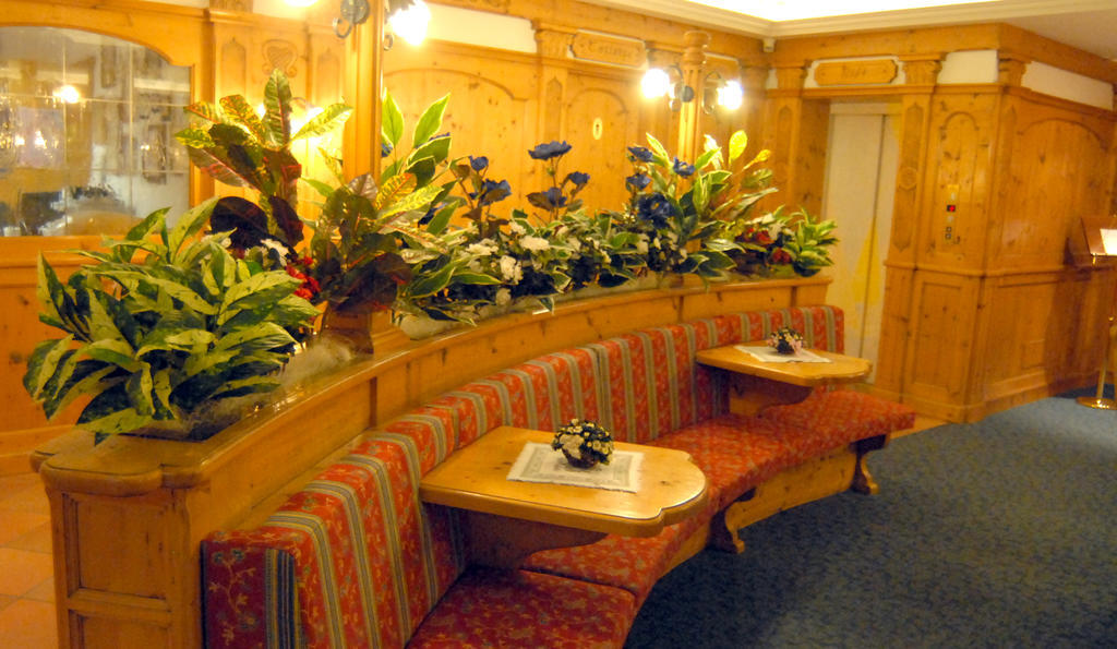 Hotel St. Raphael Madonna di Campiglio Luaran gambar