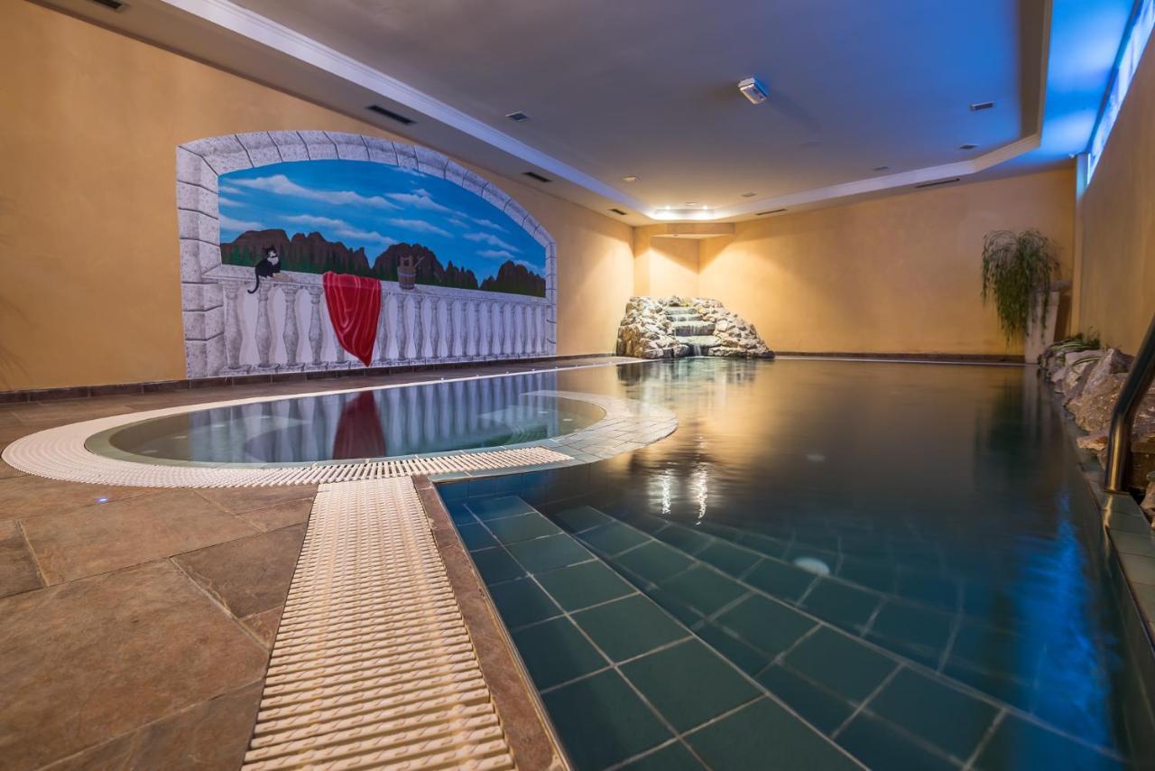 Hotel St. Raphael Madonna di Campiglio Luaran gambar