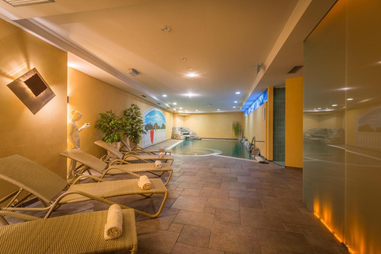 Hotel St. Raphael Madonna di Campiglio Luaran gambar