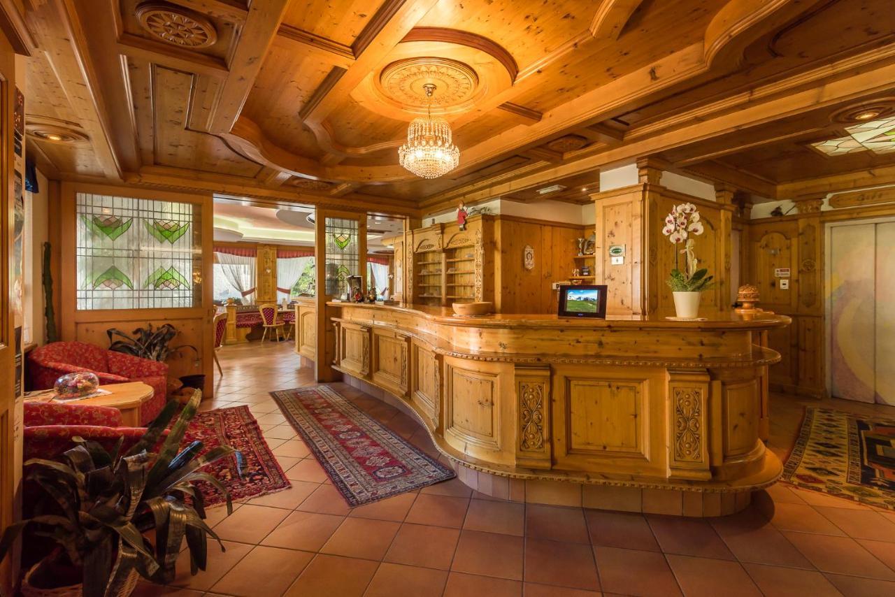 Hotel St. Raphael Madonna di Campiglio Luaran gambar